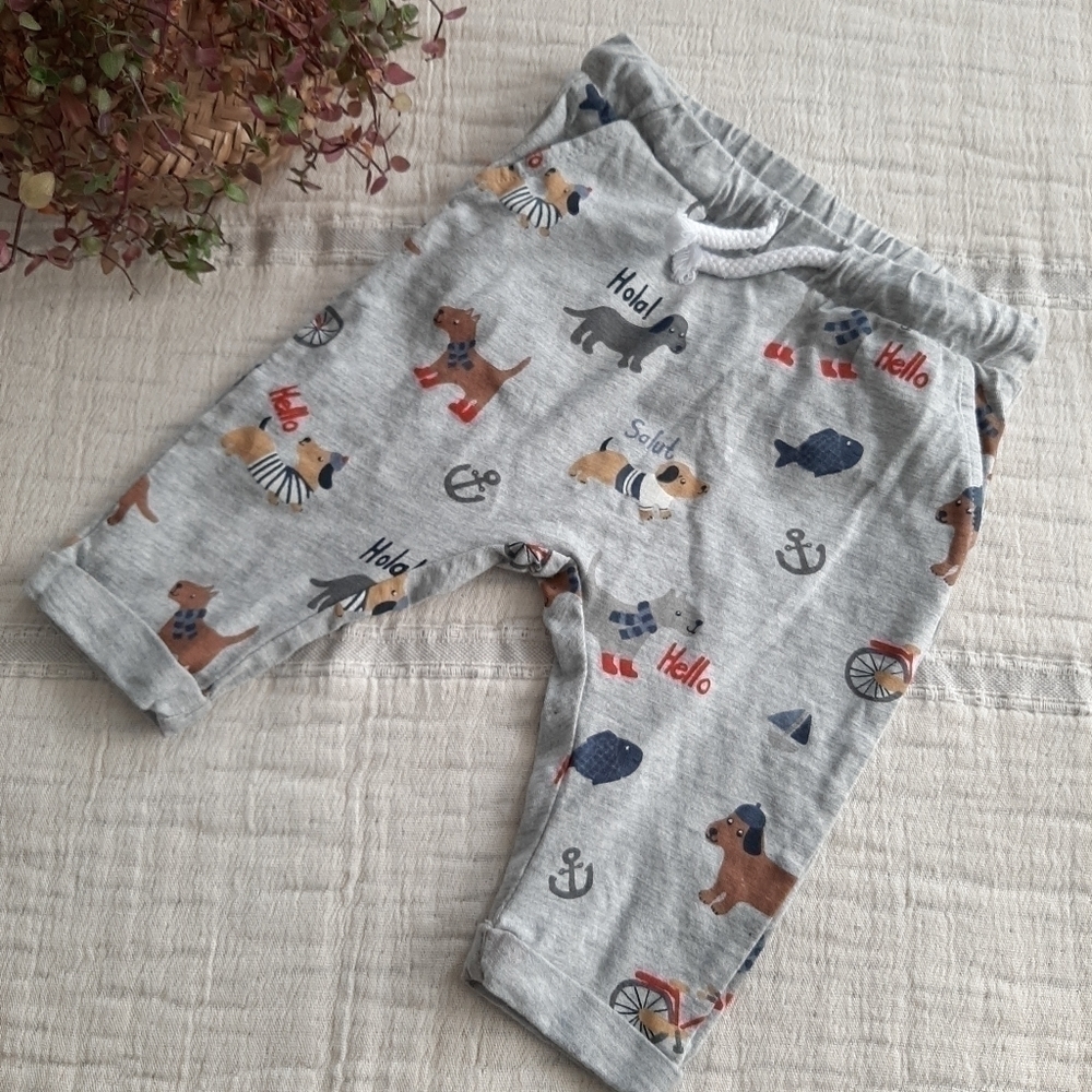 H&M Dog Print Pants size 4-6 months